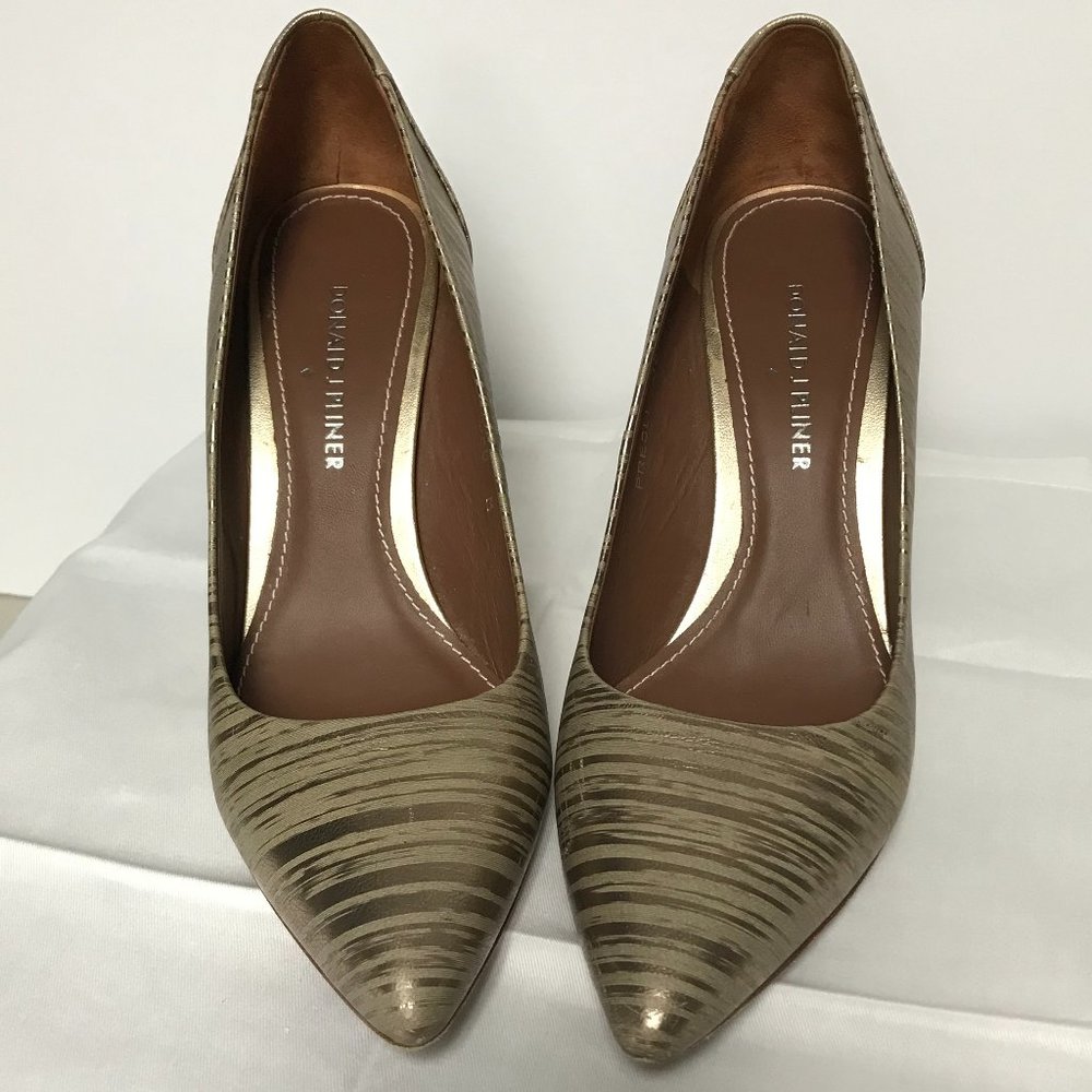 Donald J Pliner Gold Stiletto